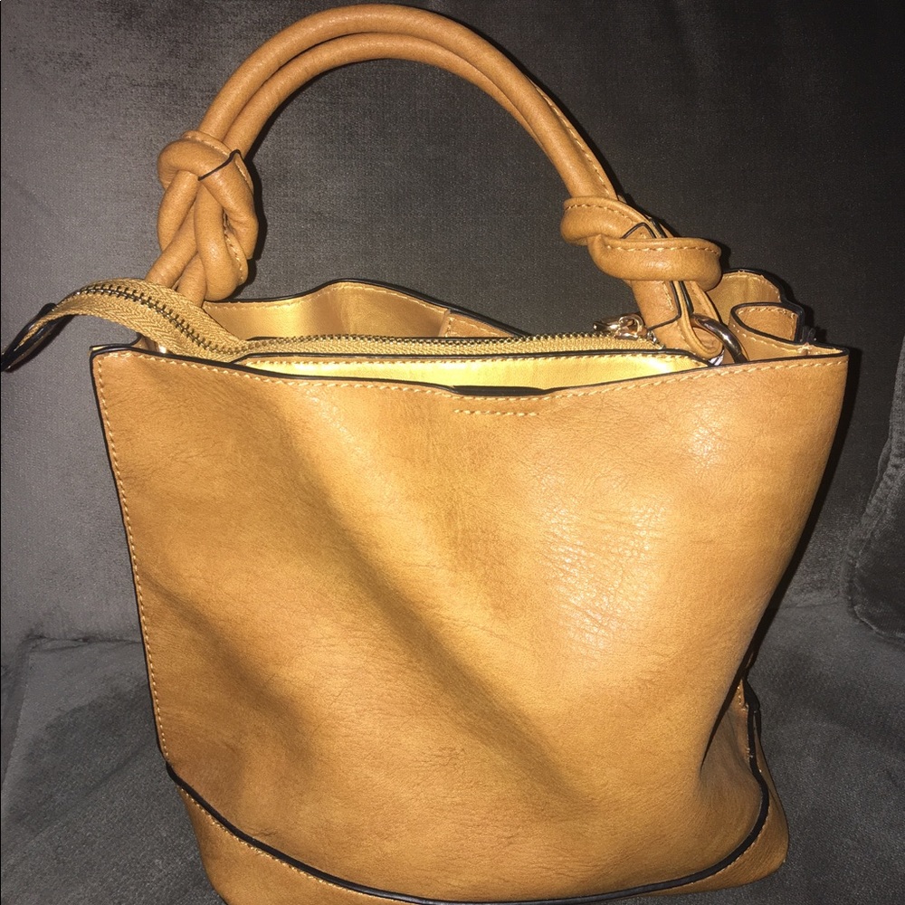 Mustard Vegan 🌱 Leather Bucket mini-Tote Bag 👜